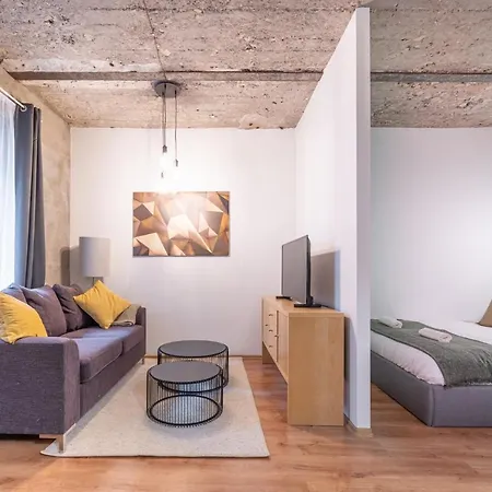 Boutiq Center Terbatas Riga